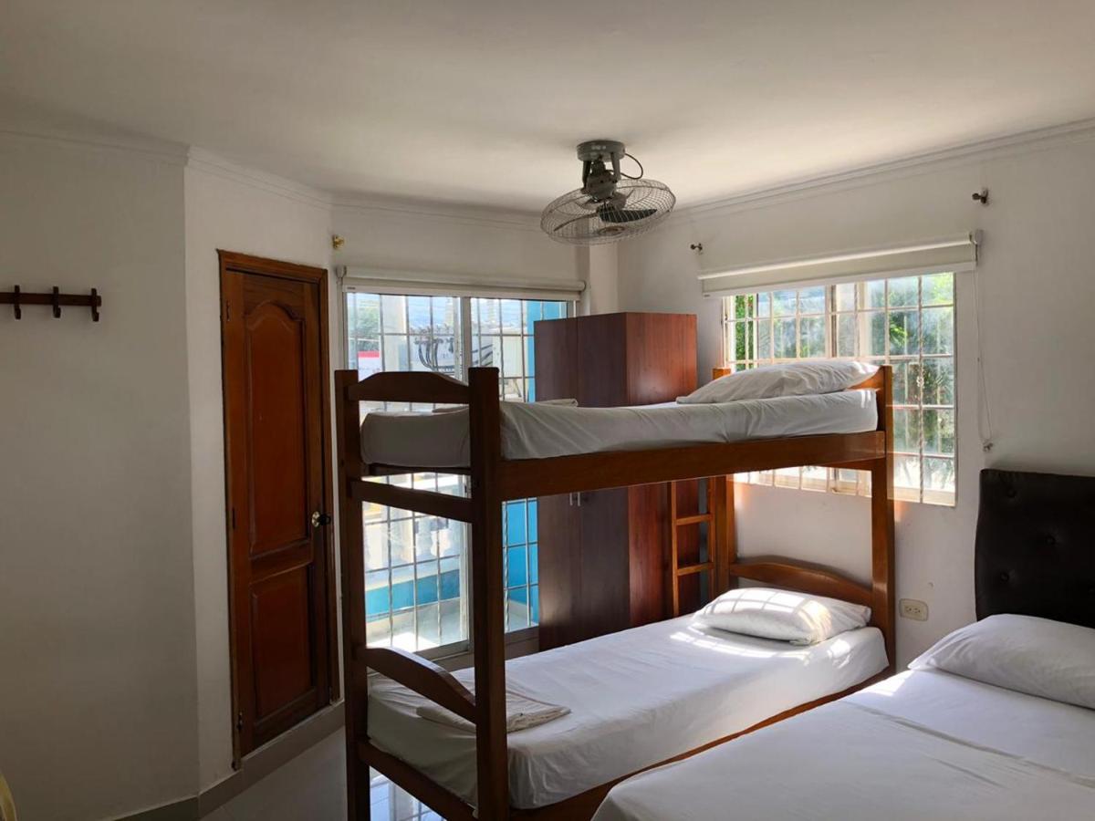 Hotel Aeromar Central Santa Marta  Exteriör bild