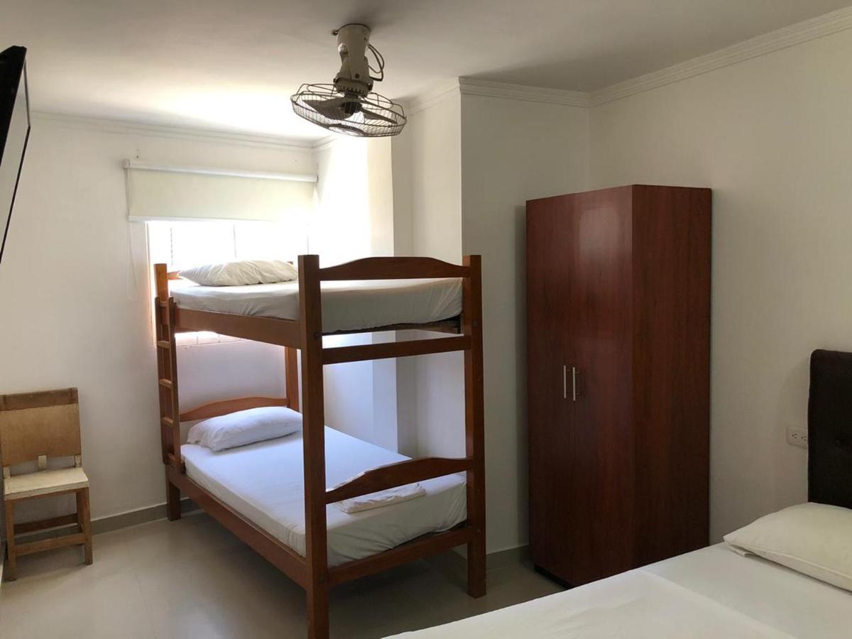 Hotel Aeromar Central Santa Marta  Exteriör bild